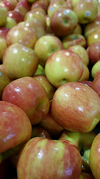 Apples