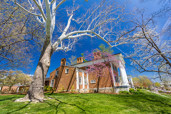 Newcomb Hall at Washington and Lee University