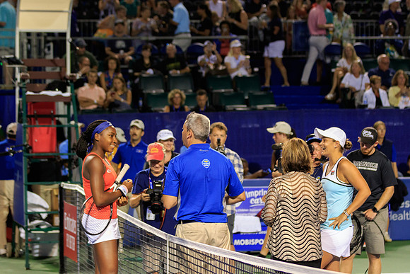 Ashleigh Barty and Coco Gauff at the Winston-Salem Open